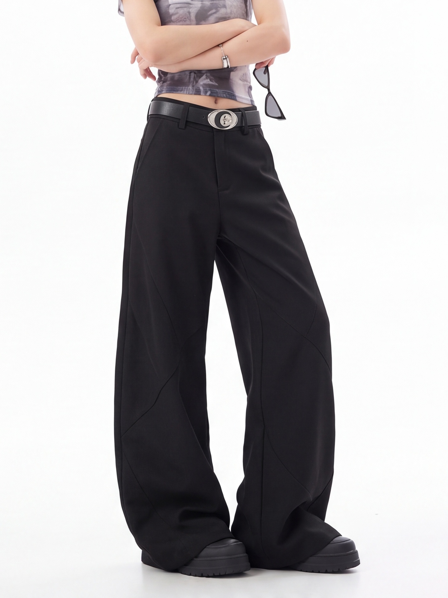 女性用ブラックハイウエストパンツ アントブランド テーラード - Tailored Trouser Wide のレビューと価格